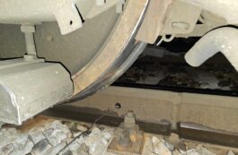 Un tren care circula pe traseul Roșiori Nord - București Basarab a deraiat