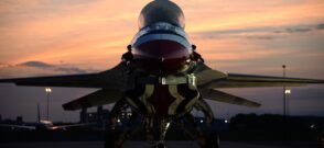 Avion tactic de luptă F16 / Pixabay