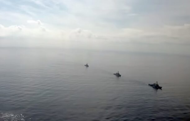 Vase de război în Marea Roșie / captura video