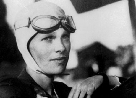 Amelia Earhart, prima femeie pilot care a traversat Atlanticul în zbor