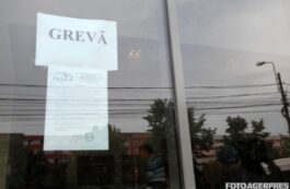 Funcţionari publici în grevă