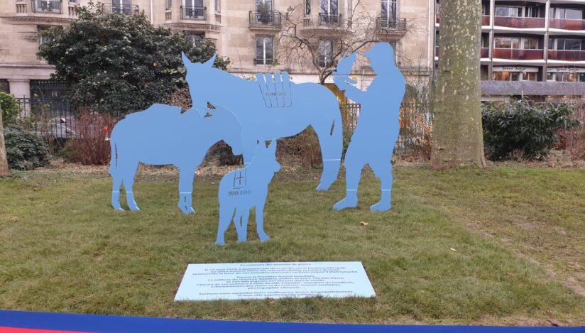 Monument dedicat animalelor de război, Paris / Facebook, Primăria Parsi