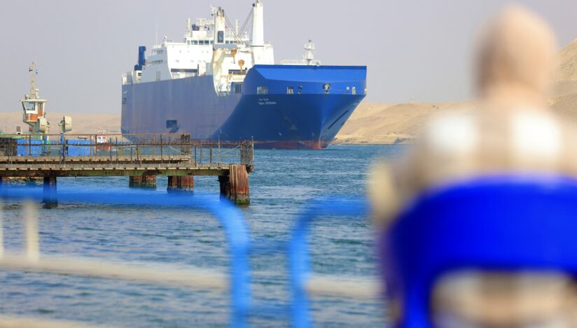 Canalul Suez.