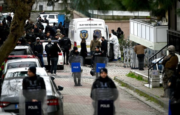 Atac armat într-o biserică din Istanbul. Sursa foto: Profimedia