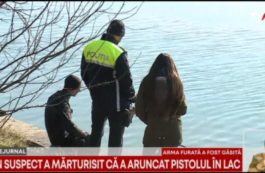 Armă găsită în lac