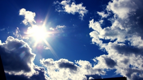 Temperatura maximă va urca duminică la 20…21 de grade în Bucureşti