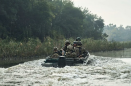 Peste 70.000 de militari ruși, staționați pe malul estic al râului Nipru / captură Kyiv Independent, Platforma X