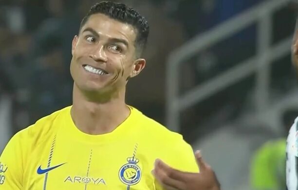 Cristiano Ronaldo, criticat pentru un gest obscen / captura video