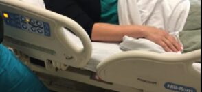 Pacienta. Bolnavă internată în spital
