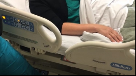 Pacienta. Bolnavă internată în spital