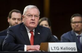 Keith Kellogg, militar în retragere şi fost şef al Consiliului securităţii naţionale al lui Trump. Sursa foto: Profimedia Images