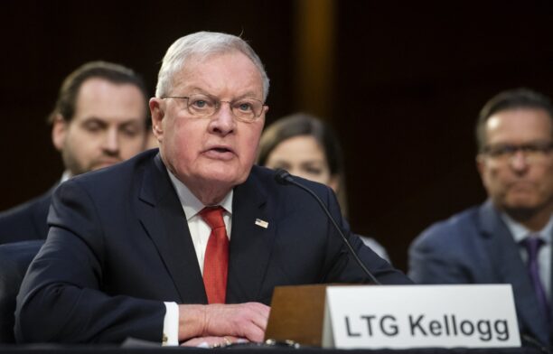 Keith Kellogg, militar în retragere şi fost şef al Consiliului securităţii naţionale al lui Trump. Sursa foto: Profimedia Images