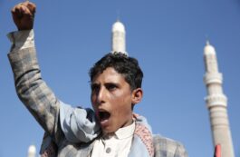 Rebelii houthi promit să răspundă atacului comun SUA - Marea Britanie / Foto Profimedia Images