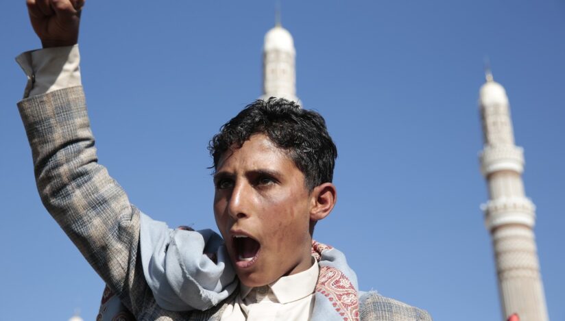 Rebelii houthi promit să răspundă atacului comun SUA - Marea Britanie / Foto Profimedia Images