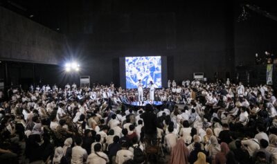 K-pop, TikTok și pisici. Bătălia pentru votul tinerilor în alegerile din Indonezia