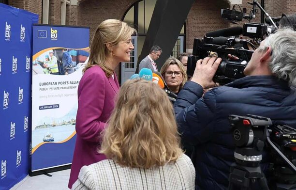Ministrul de interne belgian Annelies Verlinden / Sursa foto: Facebook