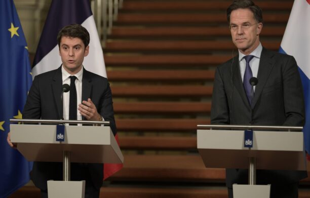 Premierul francez Gabriel Attal și omologul său olandez Mark Rutte. Sursa foto: Profimedia Images