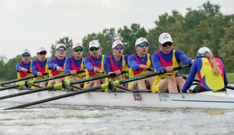 Medalia de aur pentru România în ultima finală din cadrul Campionatelor Europene de la Szeged: "proba regină" a canotajului, cea de 8+1 feminin (W8+). Echipajul este compus din Magdalena Rusu, Roxana Anghel, Adriana Adam, Maria Lehaci, Mădălina Bereș, Amalia Bereș, Ioana Vrînceanu, Simona Radiș și Victoria Petreanu. Sursa foto: Federația Română de Canotaj