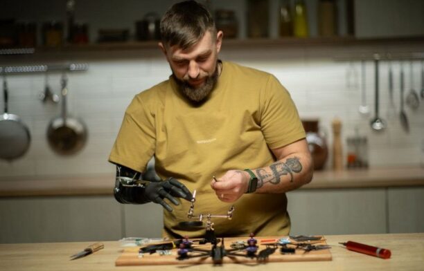 Nikola Voronchuk / Anton Gheraşcenko, platforma X