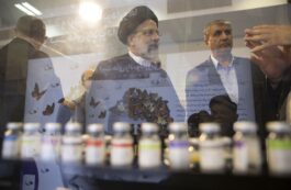 Fostul președintele iranian inspectează realizările industriei nucleare iraniene