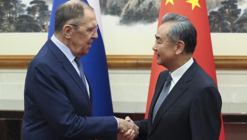 Ministrul rus de Externe și omologul său chinez, discuții la Beijing despre relaţiile cu SUA şi ”perspectivele de rezolvare a crizei ucrainene”