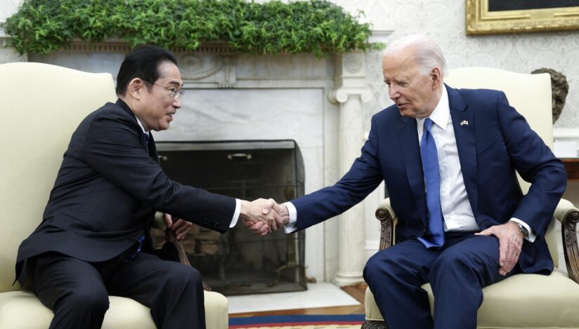 Vizita premierului japonez Fumio Kishida la Washington. Întâlnire Joe Biden Fumio Kishida. Sursa foto: Profimedia images