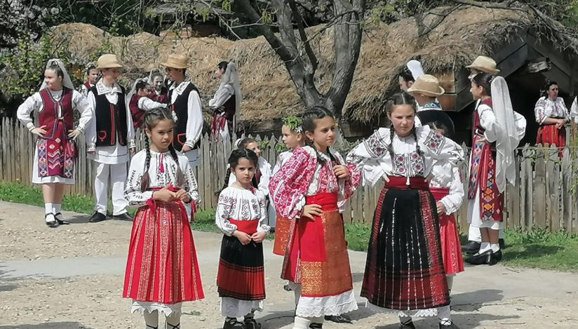 Portul tradițional românesc. Sursa foto: Muzeul National al Satului "Dimitrie Gusti"