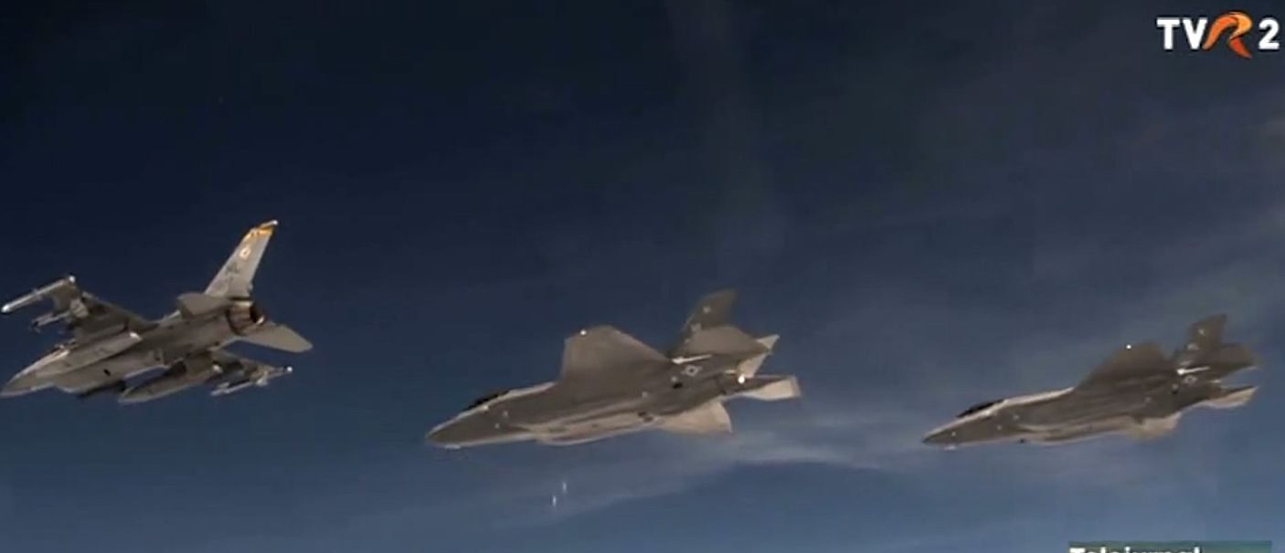 Un avion de vânătoare F-35 s-a prăbușit în California. Pilotul s-a salvat