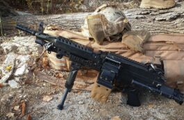 Arma tip airsoft. Sursa foto: Profimedia Images