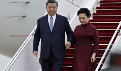 Xi Jinping și soția sa au ajuns la Paris. Sursa foto: Profimedia images