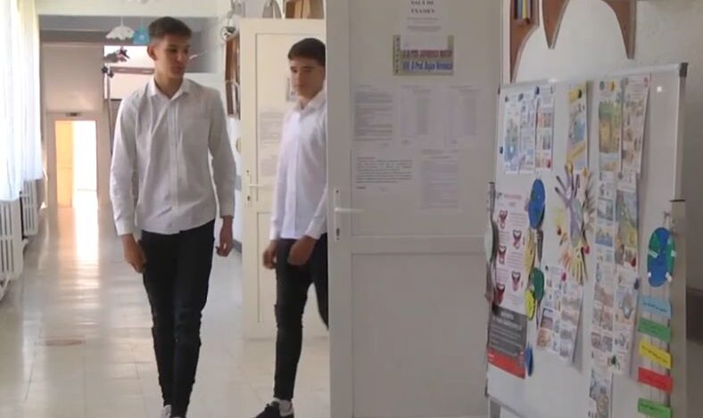 Evaluarea Națională începe luni cu proba la Limba română. Pe 3 iulie se afișează primele rezultate