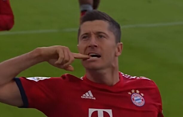 Atacantul Robert Lewandowski / captura video