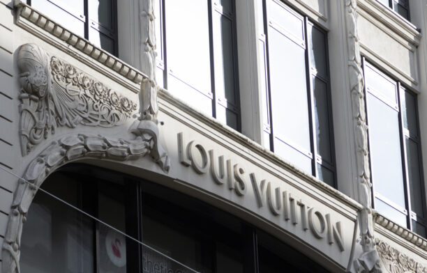 Logo al casei de modă Louis Vuitton. Sursa foto: Profimedia Images