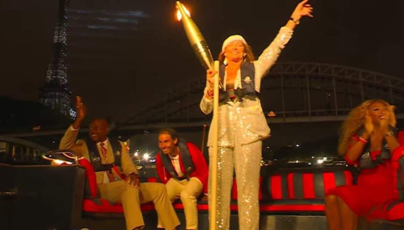 Nadia Comăneci la deschiderea JO Paris 2024 / captură video