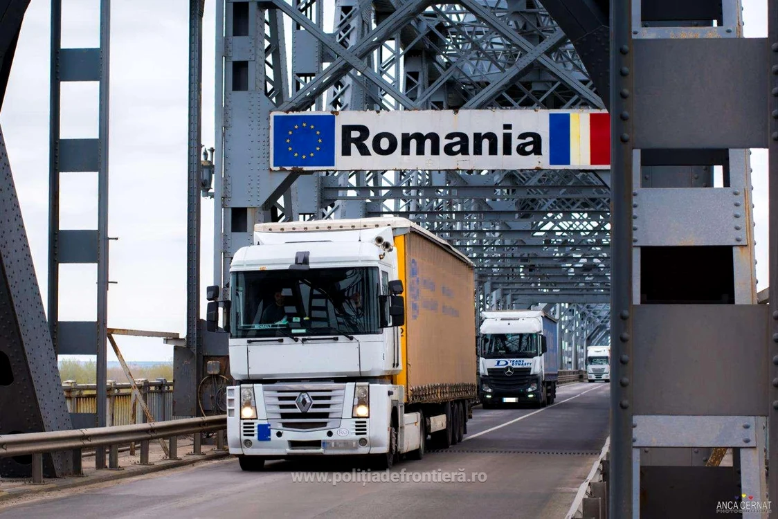 Timp de așteptare de 100 de minute pentru traversarea podului Giurgiu – Ruse