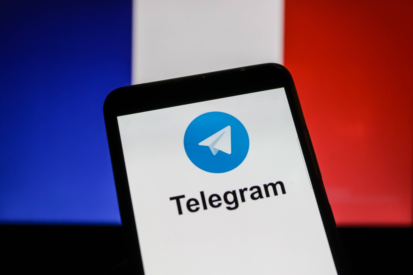 Blocarea Telegramului stârnește nemulțumiri în Rusia. Kremlinul vrea să implementeze aplicația autohtonă Max. Corespondență de la Moscova