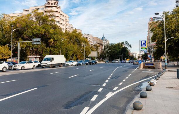 Bandă unică pentru autobuze pe Bd Gheorghe Magheru, pe tronsonul cuprins între Universitate și Piața Romană. Sursa foto: Nicușor Dan