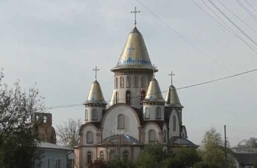 Capela Mitropoliților din cimitirul vechi al orașului Cernăuți.