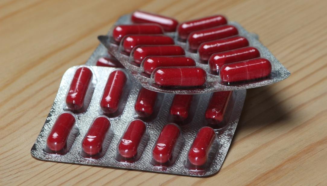 Ce spun autorităţile şi producătorii despre o posibilă criză a medicamentelor