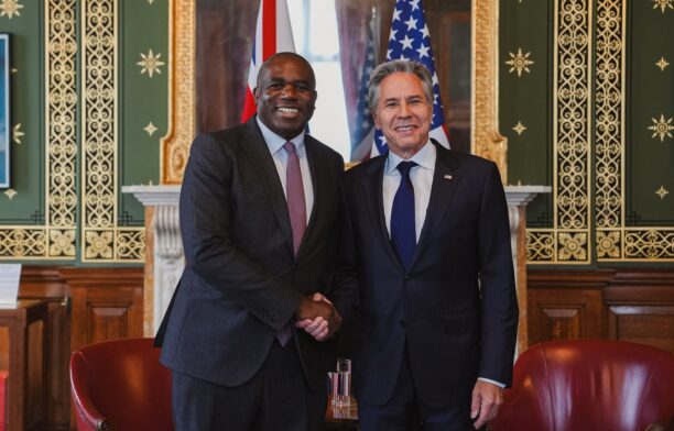 Ministrul de Externe britanic David Lammy și secretarul de stat american Antony Blinken. Sursa foto: Profimedia Images