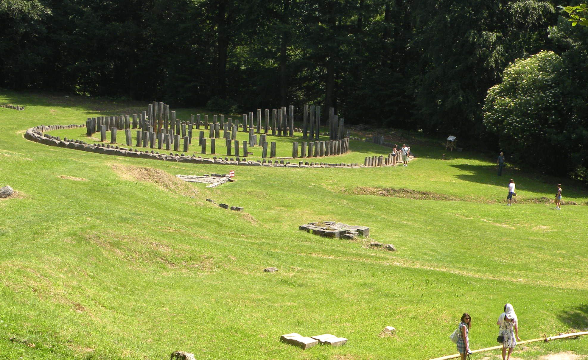 Cetatea Sarmizegetusa Regia, lucrări de conservare şi restaurare. Situl dacic poate fi vizitat doar la sfârşit de săptămână