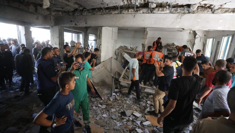 Atac israelian asupra şcolii Asmaa, din Gaza. Sursa foto: Profimedia Images