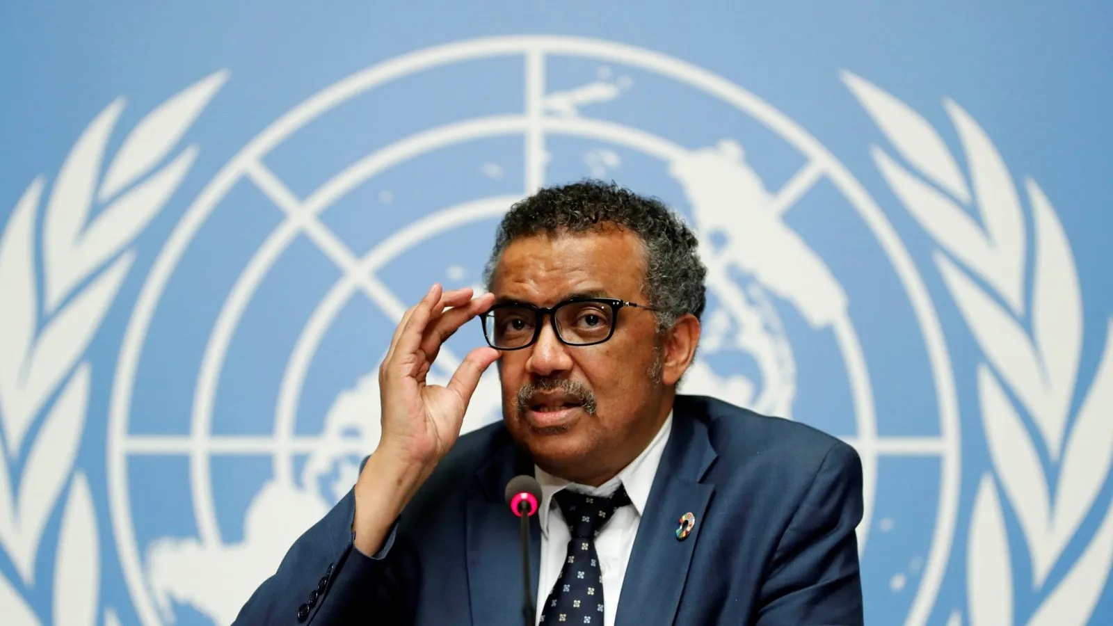 Directorul OMS, “profund îngrijorat de amploarea şi rapiditatea” epidemiei de Ebola