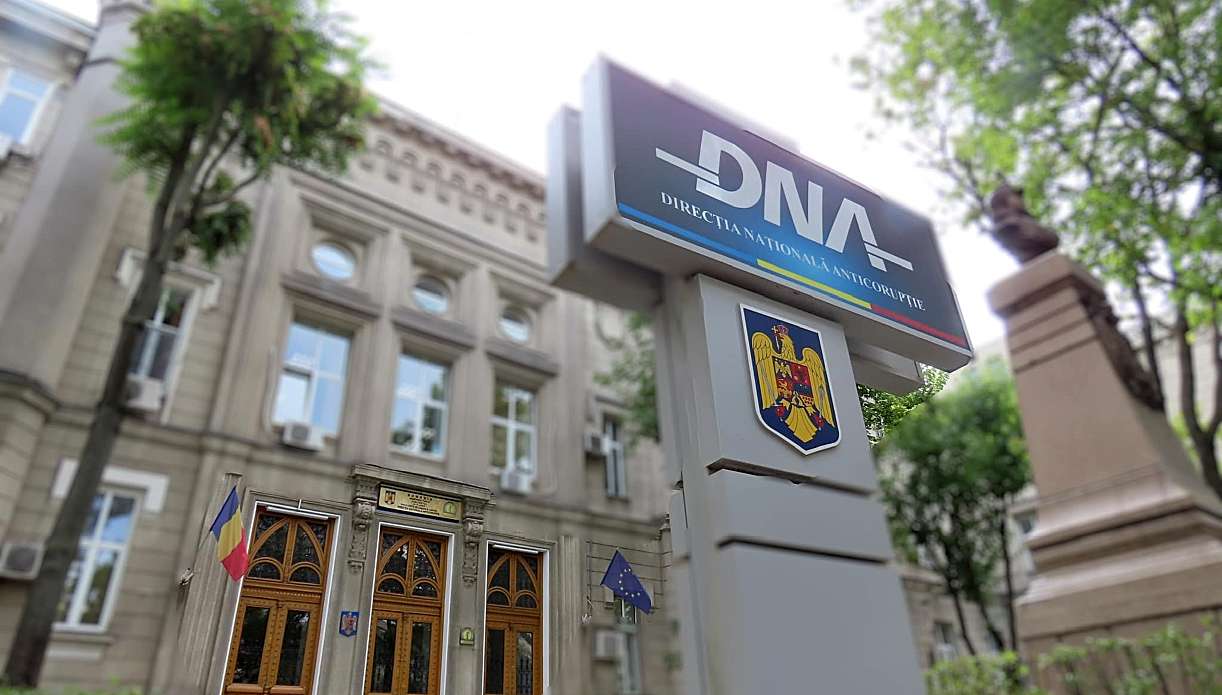 Florentina Ioniţă-Radu şi alţi 18 militari, urmăriţi penal pentru nereguli într-un proiect finanţat cu fonduri europene