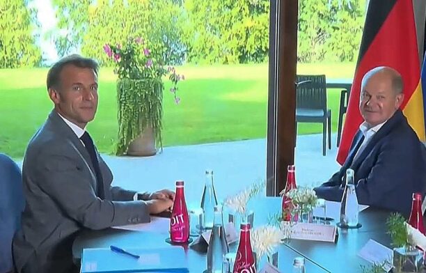 Emmanuel Macron și Olaf Scholz / captura video