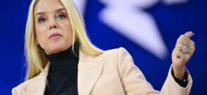 Pam Bondi, numită ministru al Justiţiei în SUA. Sursa foto: Profimedia Images