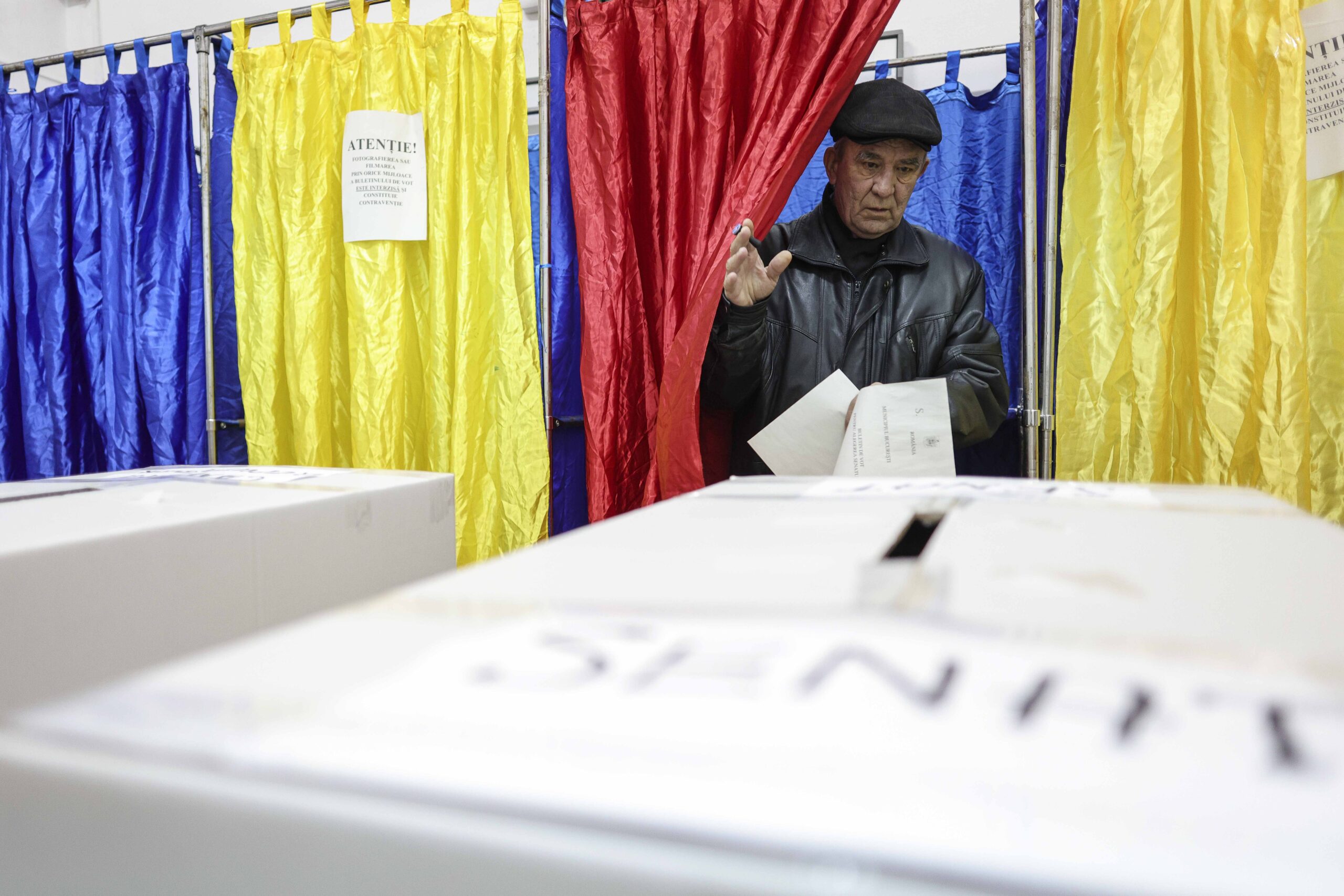 Scrisoarea celor 7 foști ambasadori SUA în România, democrați și republicani. ”Românii se confruntă cu o alegere istorică evidentă: dominația Rusiei sau propriul său viitor, aliat al Americii în NATO. Putin sau America”