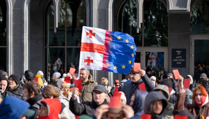 Democrația din Georgia se prăbușește, iar Rusia, China și Iranul își cresc influența. Legea care ar putea salva fosta republică sovietică