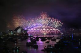 Spectacol de artificii de Anul Nou, în Sydney. Sursa foto: Profimedia Images