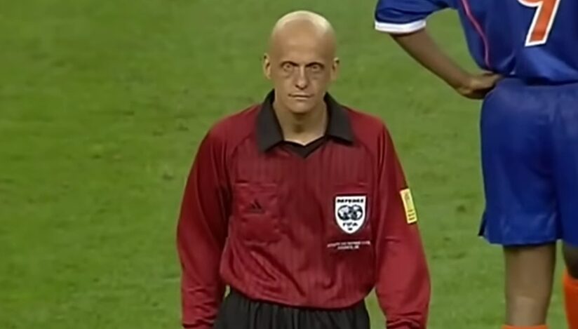 Arbitrul italian Pierluigi Collina / captura video